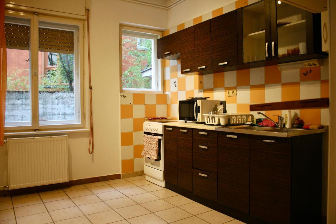 Castle Stallion Apartment Budapest Luaran gambar