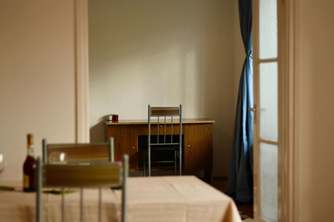 Castle Stallion Apartment Budapest Luaran gambar