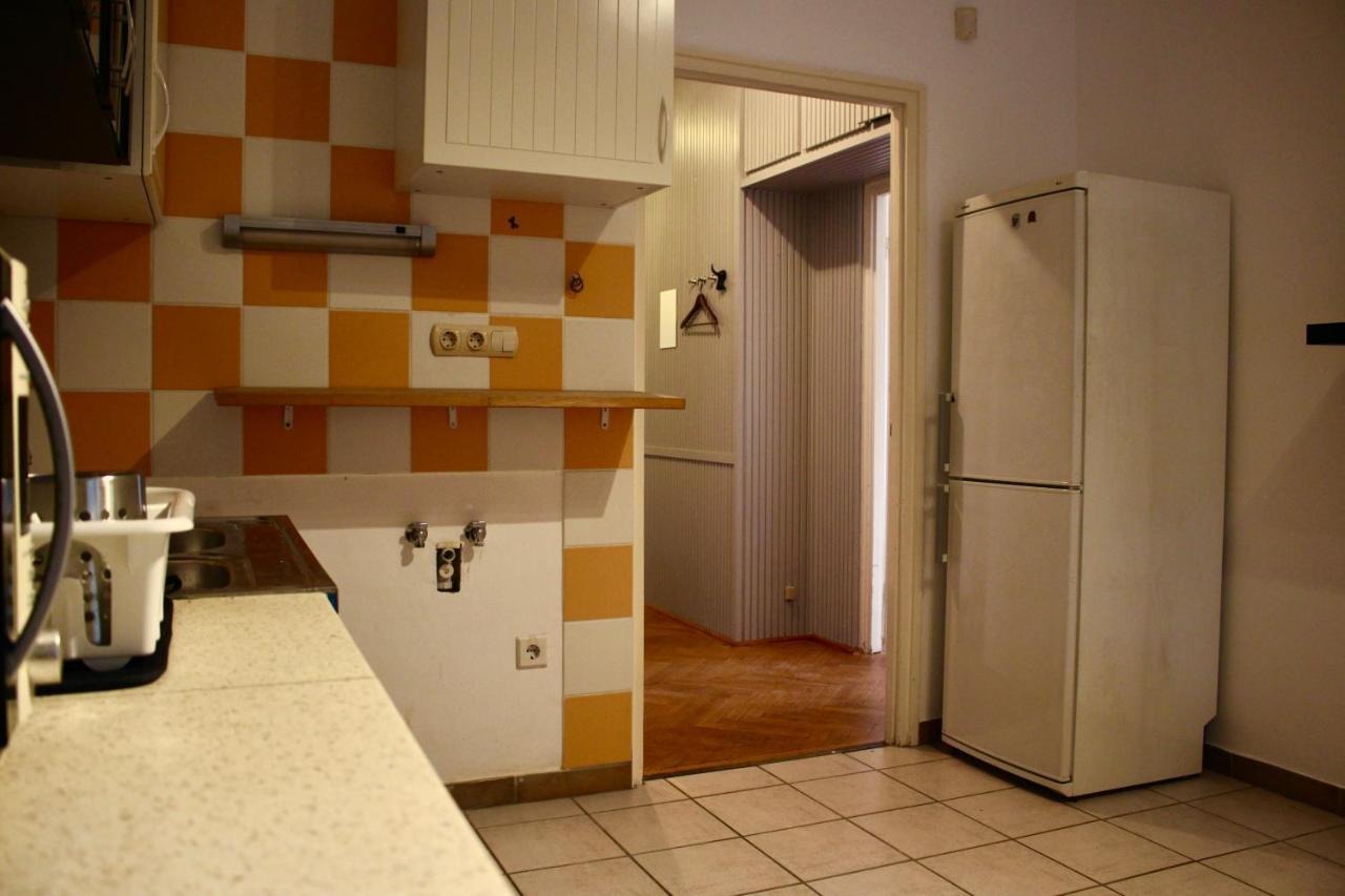 Castle Stallion Apartment Budapest Luaran gambar